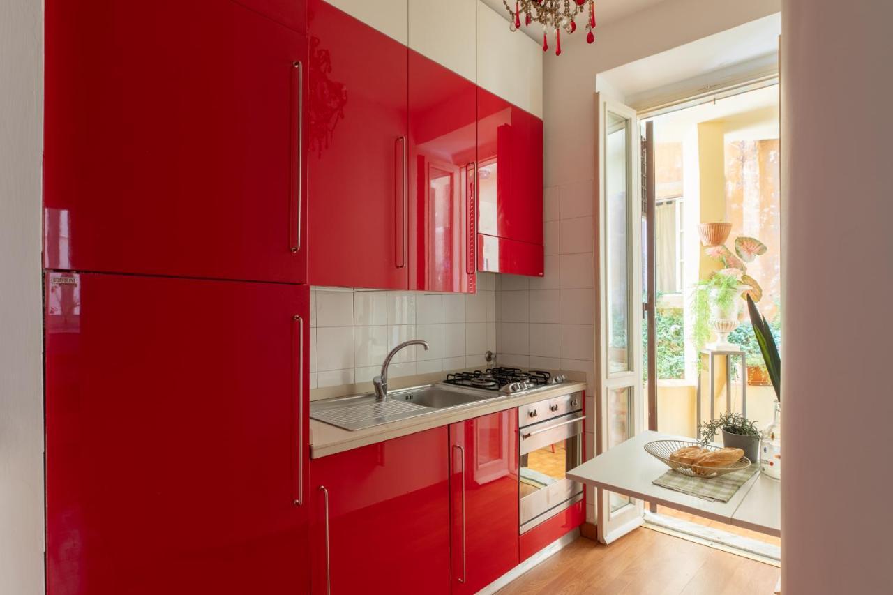 Iflat Red Roman Apartament Экстерьер фото