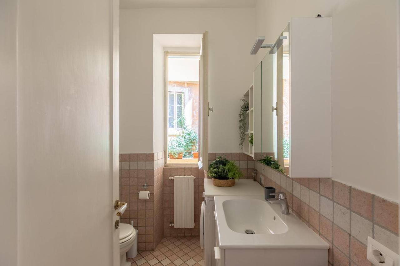 Iflat Red Roman Apartament Экстерьер фото